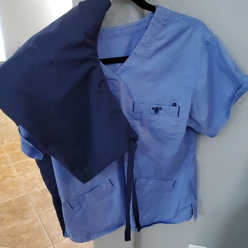 Med Couture scrub set